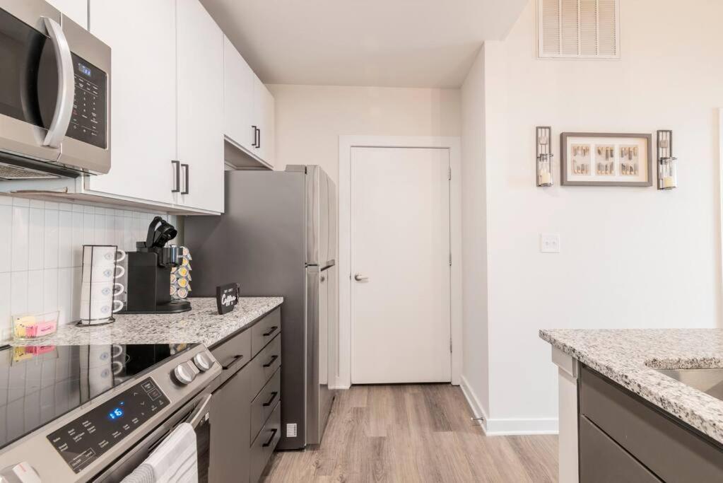 Charming Cozy Apartment With Wi-Fi & Free Parking Charlotte Exterior foto